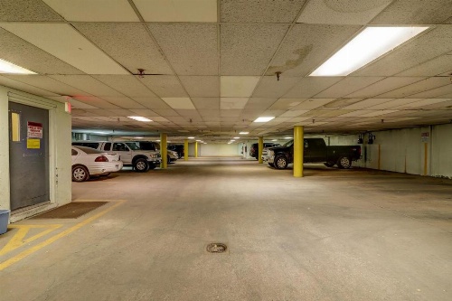 Rustic Cozy Condo with Club House image 16